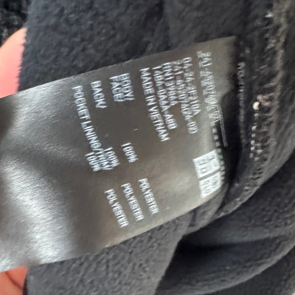 Uniqlo Black Cropped Teddy Jacket - Picture 4 of 4